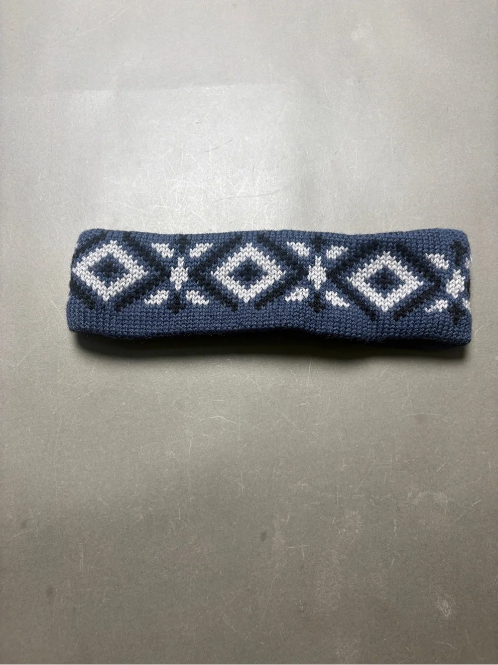 Columbia Blue and White Geometric Knit Headband Head Warmer Ear Cover